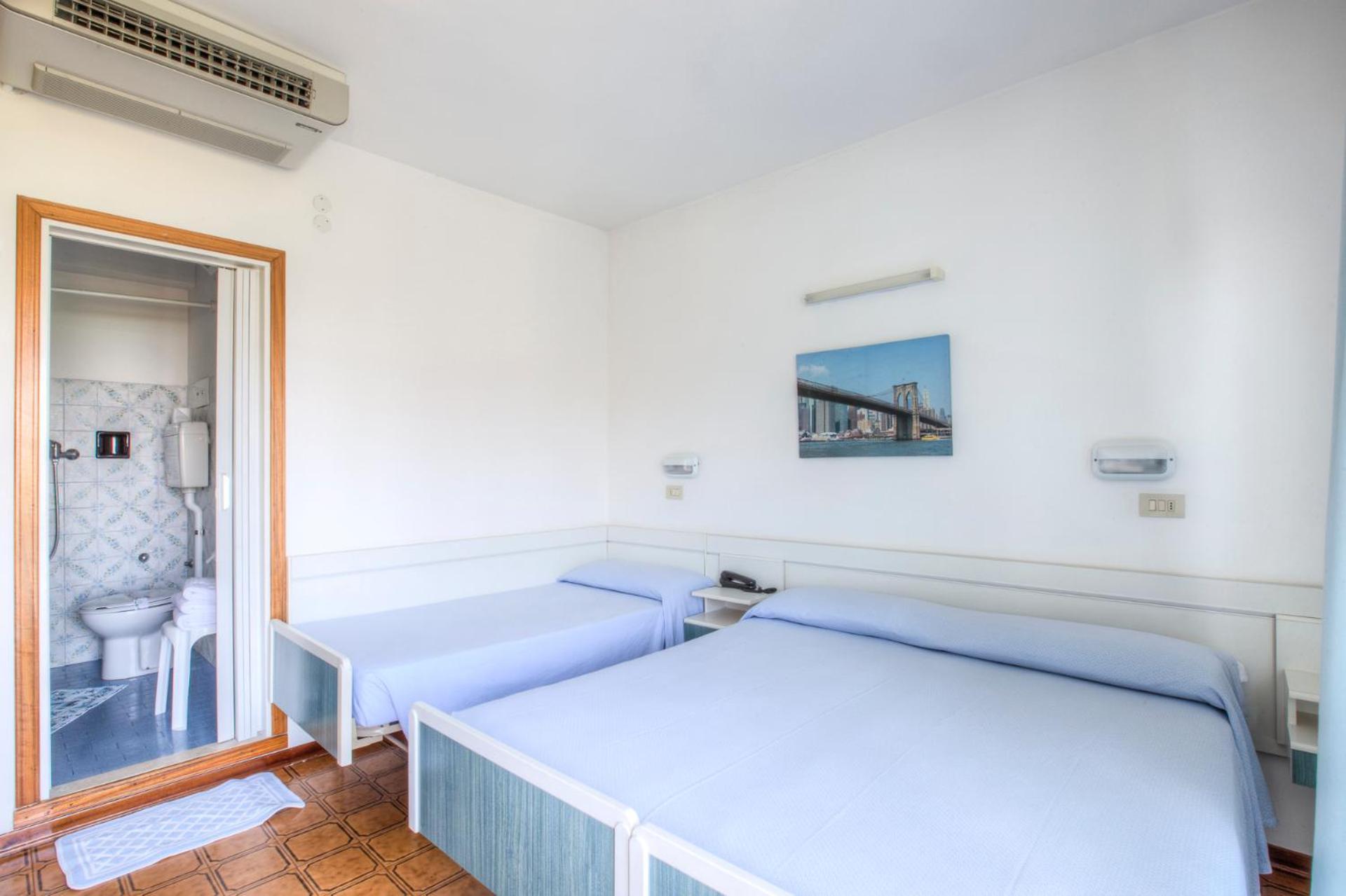 Hotel Taunus - Vista Mare Riccione Exterior photo