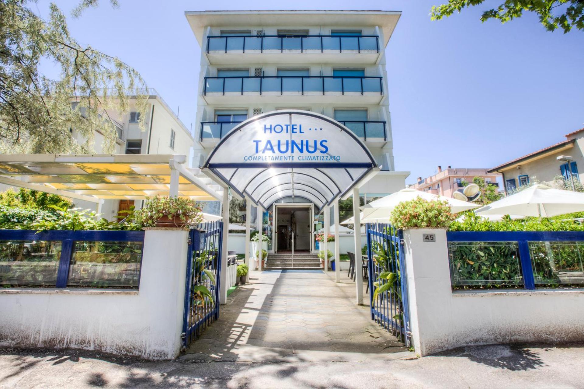 Hotel Taunus - Vista Mare Riccione Exterior photo